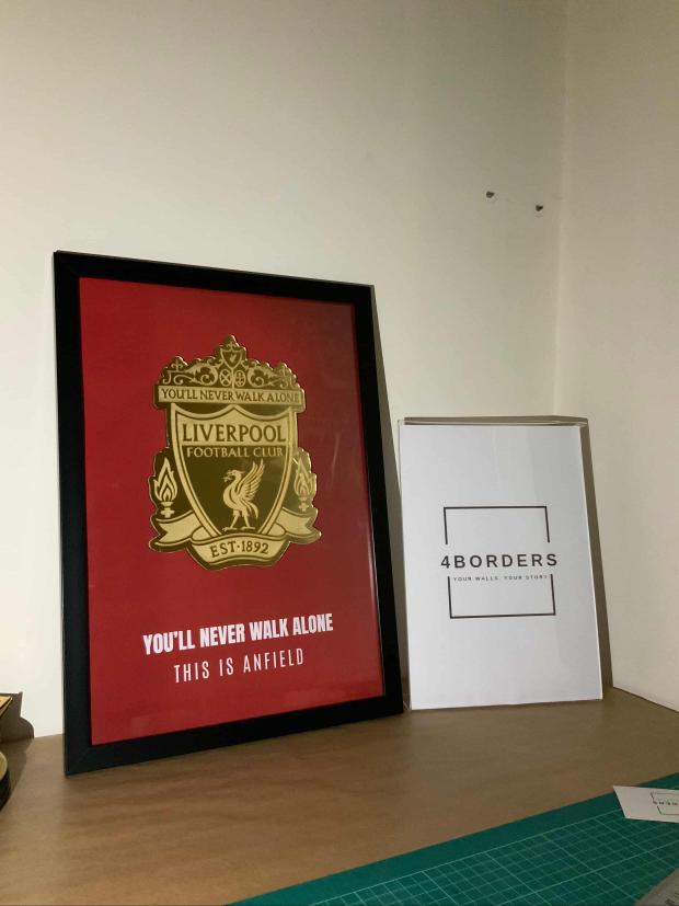 Liverpool - Double-Layered Frame